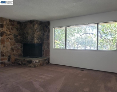 342 Washington Blvd - Photo Thumbnail 9