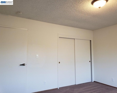 342 Washington Blvd - Photo Thumbnail 11