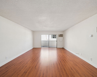 105 S Orlando Avenue - Photo Thumbnail 2