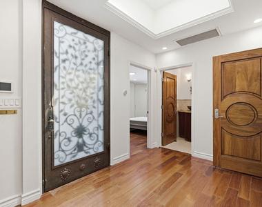 999 Casiano Road - Photo Thumbnail 4