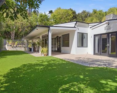 999 Casiano Road - Photo Thumbnail 35