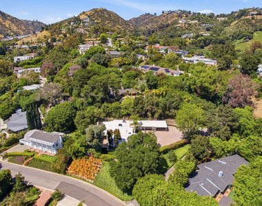 999 Casiano Road - Photo Thumbnail 43