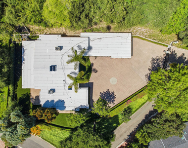 999 Casiano Road - Photo Thumbnail 41