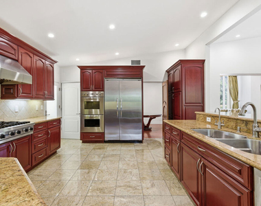 999 Casiano Road - Photo Thumbnail 17