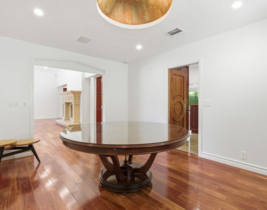 999 Casiano Road - Photo Thumbnail 10