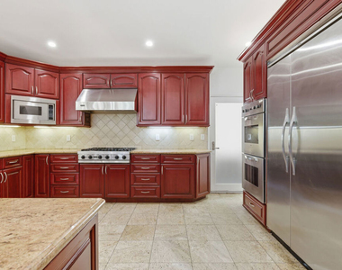 999 Casiano Road - Photo Thumbnail 16
