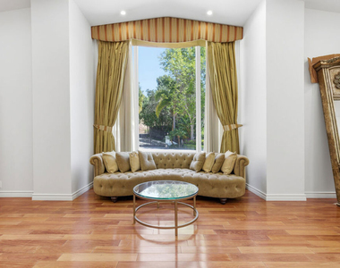 999 Casiano Road - Photo Thumbnail 8