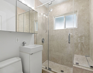 999 Casiano Road - Photo Thumbnail 28
