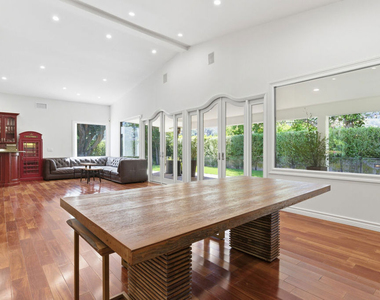 999 Casiano Road - Photo Thumbnail 15