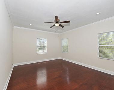 1150 S Tremaine Avenue - Photo Thumbnail 13