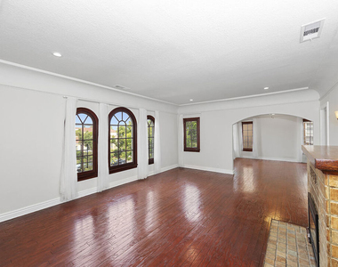 1150 S Tremaine Avenue - Photo Thumbnail 2