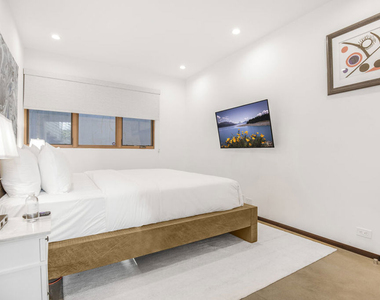 661 Broadway Street - Photo Thumbnail 26