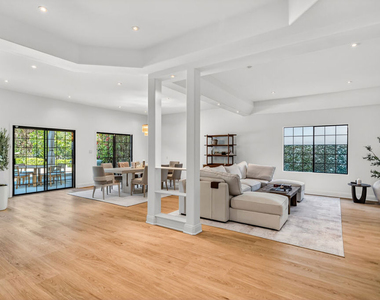 4475 Stern Avenue - Photo Thumbnail 7