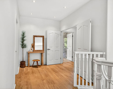 4475 Stern Avenue - Photo Thumbnail 15