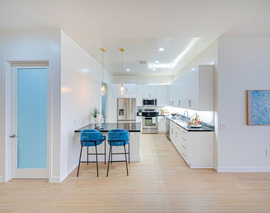3223 W 6th Street - Photo Thumbnail 4