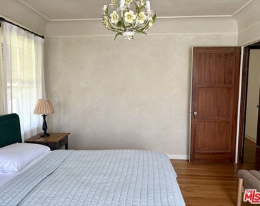 923 Alma Street - Photo Thumbnail 11