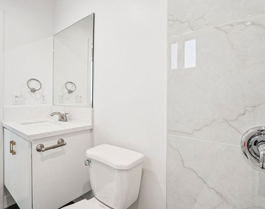 312 N Coronado Street - Photo Thumbnail 6