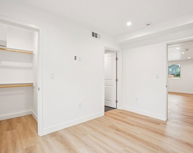 312 N Coronado Street - Photo Thumbnail 15