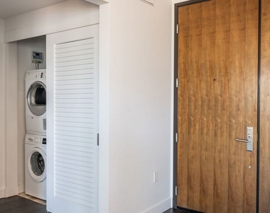 855 N Croft Avenue - Photo Thumbnail 28