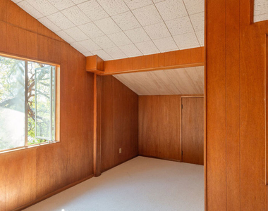 1365 N Wetherly Drive - Photo Thumbnail 17