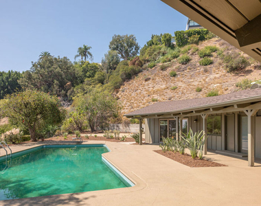 1365 N Wetherly Drive - Photo Thumbnail 14