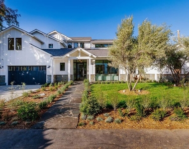 12739 Halkirk Street - Photo Thumbnail 11