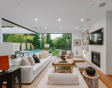 12739 Halkirk Street - Photo Thumbnail 24