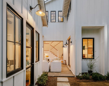12739 Halkirk Street - Photo Thumbnail 8