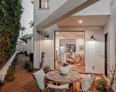 12739 Halkirk Street - Photo Thumbnail 9