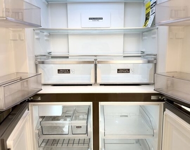 408 1/2 S Spalding Drive - Photo Thumbnail 20