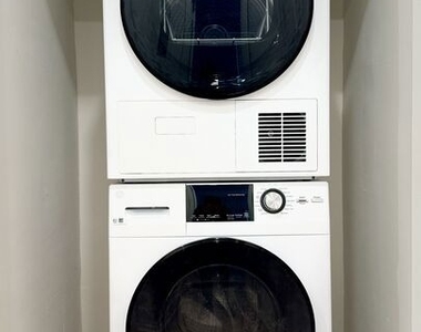 408 1/2 S Spalding Drive - Photo Thumbnail 27