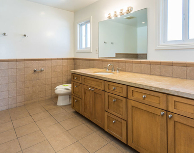 10767 Oregon Avenue - Photo Thumbnail 11