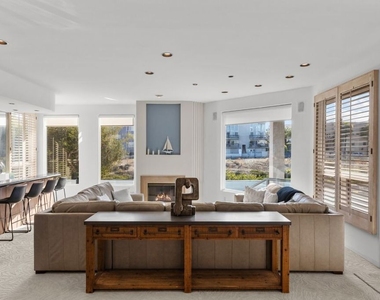 4611 Roma Court - Photo Thumbnail 6