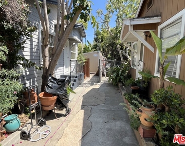 424 N Venice Boulevard - Photo Thumbnail 1