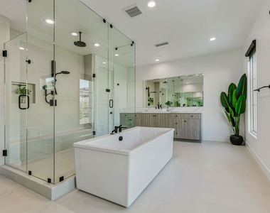 11811 N Greenwood Drive - Photo Thumbnail 25