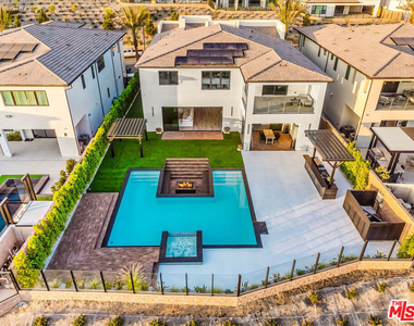 11811 N Greenwood Drive - Photo Thumbnail 1