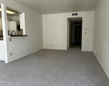 2884 Instone Court - Photo Thumbnail 1
