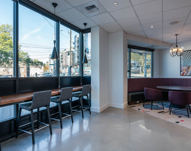 1401 East Madison Street - Photo Thumbnail 7