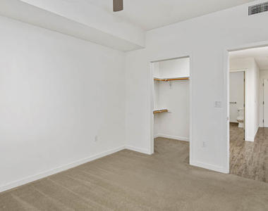 1333 Powell Street - Photo Thumbnail 21