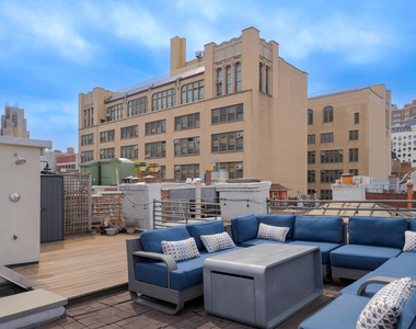 152 9th Avenue - Photo Thumbnail 4