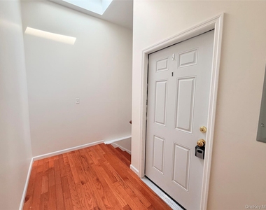28 North Street - Photo Thumbnail 6