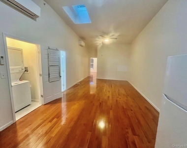 28 North Street - Photo Thumbnail 5