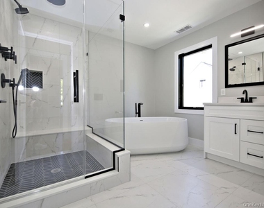 23 Hudson Avenue - Photo Thumbnail 8