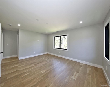 23 Hudson Avenue - Photo Thumbnail 7