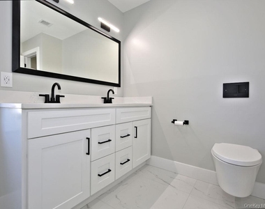 23 Hudson Avenue - Photo Thumbnail 9