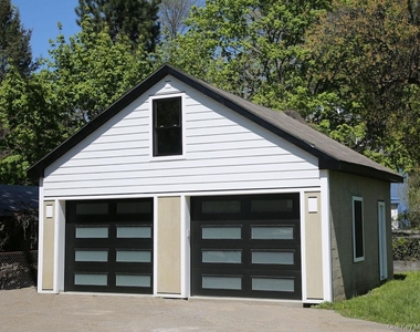 23 Hudson Avenue - Photo Thumbnail 17