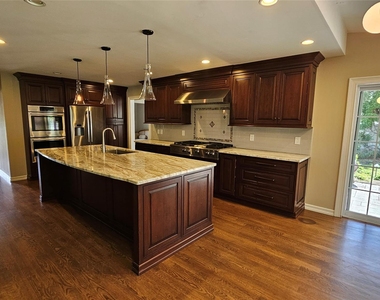 72 Schriever Lane - Photo Thumbnail 6