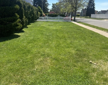 1 Hamlet Road - Photo Thumbnail 25