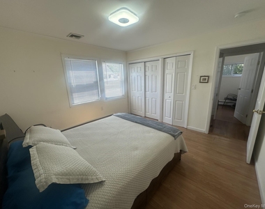 1 Hamlet Road - Photo Thumbnail 9