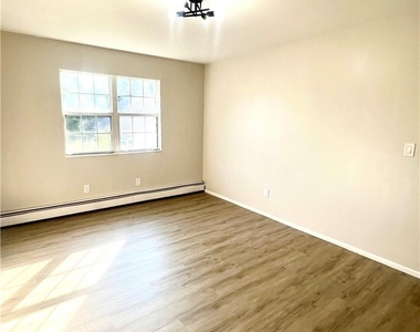 13-19 Cole Street - Photo Thumbnail 8